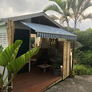  Hébergement de vacances Bungalow: La Favela Chic/the Chic Favela -